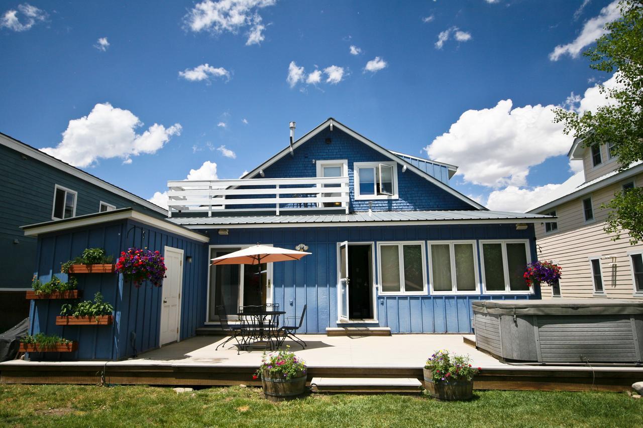 Purple Mountain Bed & Breakfast & Spa 마운트크레스티드부트 외부 사진