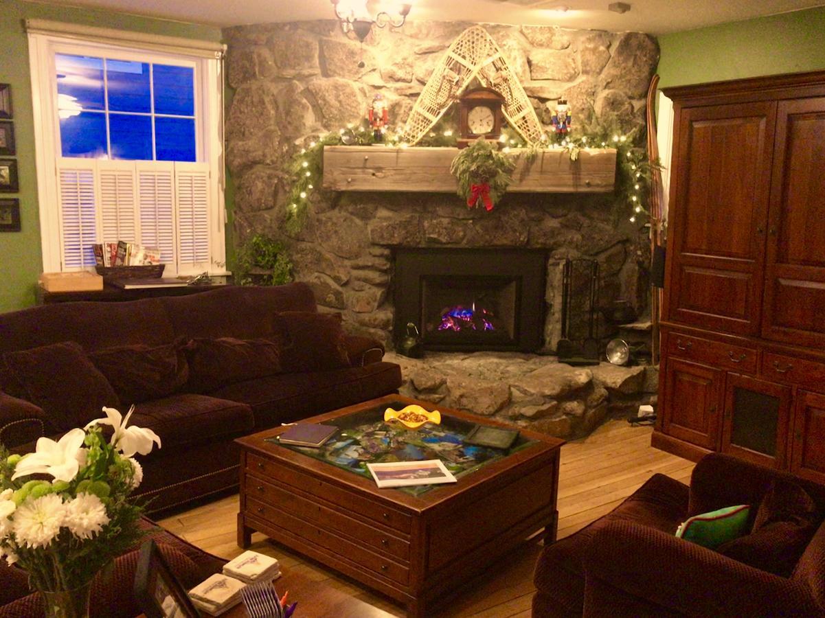 Purple Mountain Bed & Breakfast & Spa 마운트크레스티드부트 외부 사진