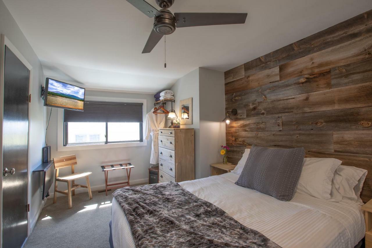 Purple Mountain Bed & Breakfast & Spa 마운트크레스티드부트 외부 사진