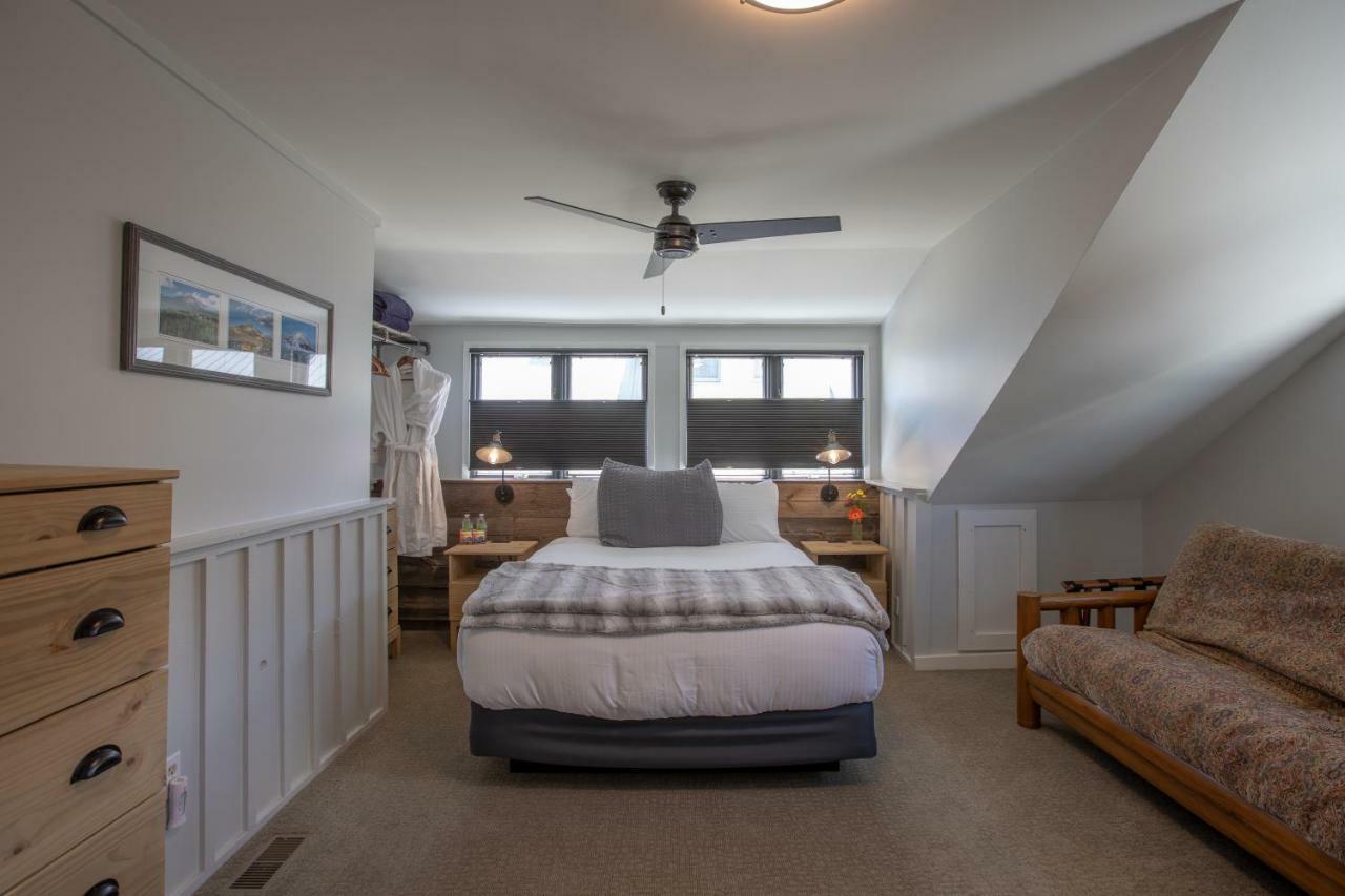 Purple Mountain Bed & Breakfast & Spa 마운트크레스티드부트 외부 사진