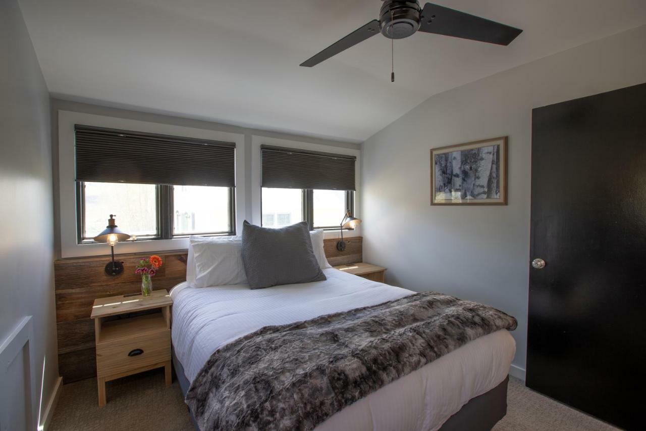 Purple Mountain Bed & Breakfast & Spa 마운트크레스티드부트 외부 사진