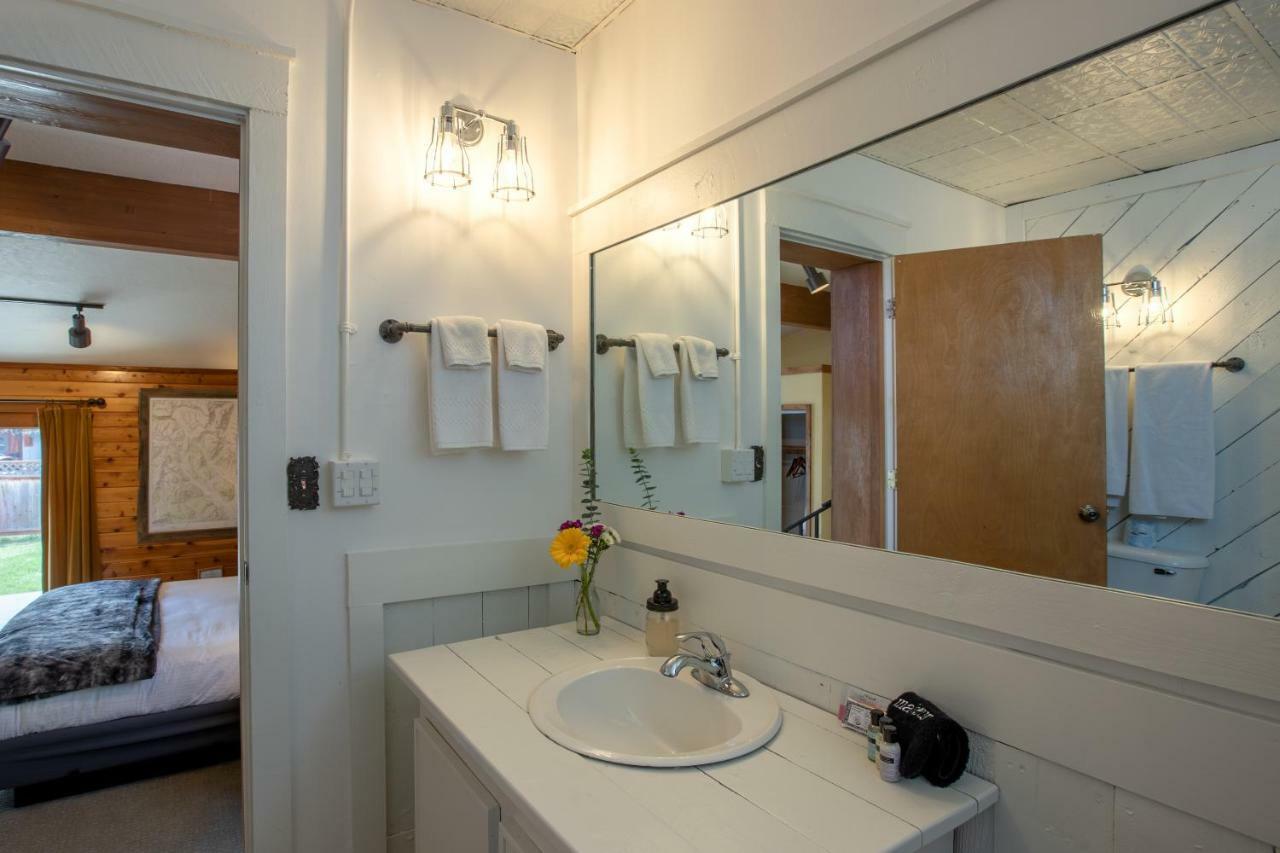 Purple Mountain Bed & Breakfast & Spa 마운트크레스티드부트 외부 사진